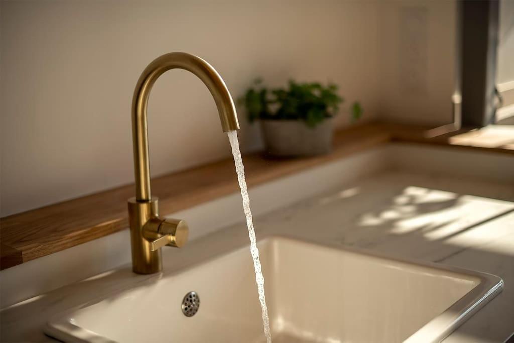 생발레리앙코 Loft De Luxe Le Chic, Grand Jacuzzi, Vue Port De Plaisance 아파트 외부 사진